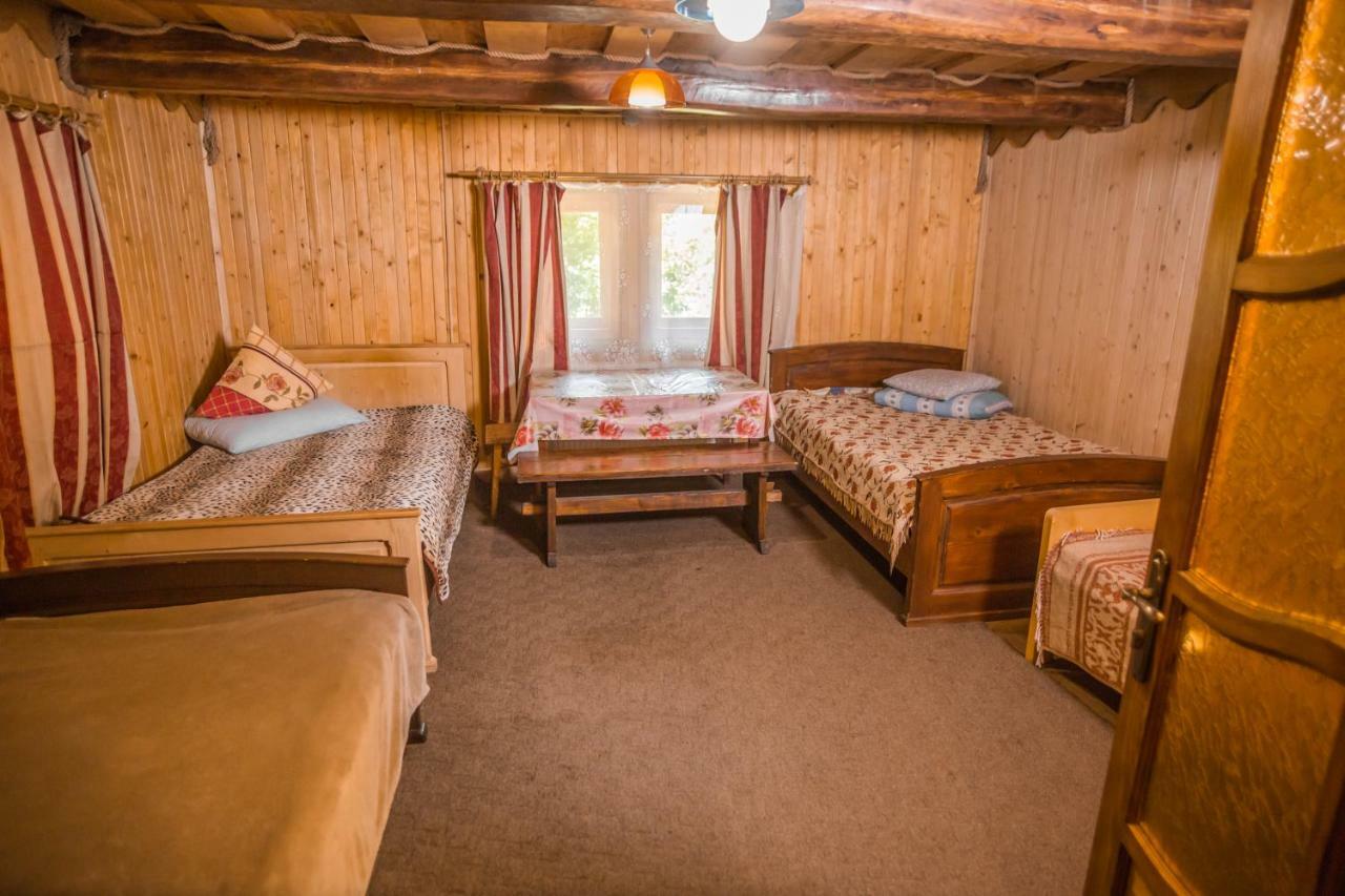 Садиба Над Потоком Lumshory Exterior photo